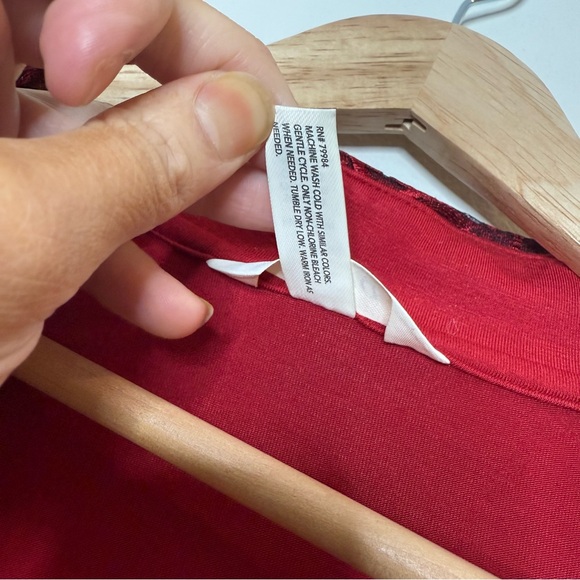 Soma Festive Red Lace Trim Long Sleeve & Pant Pajama Sleep Set size XL - Picture 12 of 12